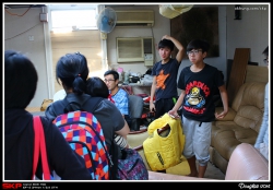 英英, May, Elsa, 細舅父, 世濠, 世瑋