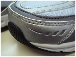 NIKE鞋